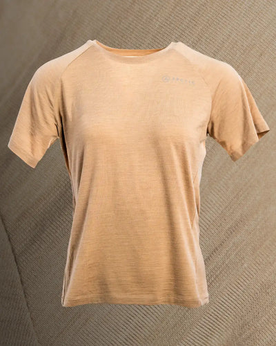 Produktbillede af sand merino uld t-shirt