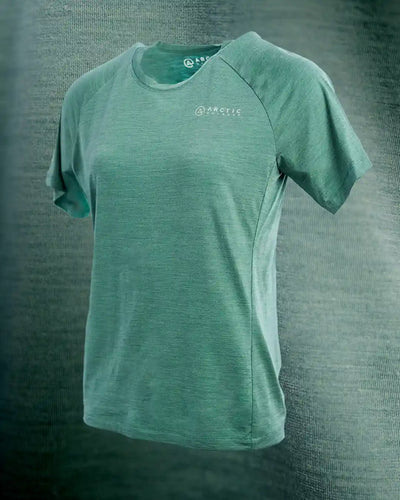 Produktbillede af blå merino uld t-shirt set fra siden